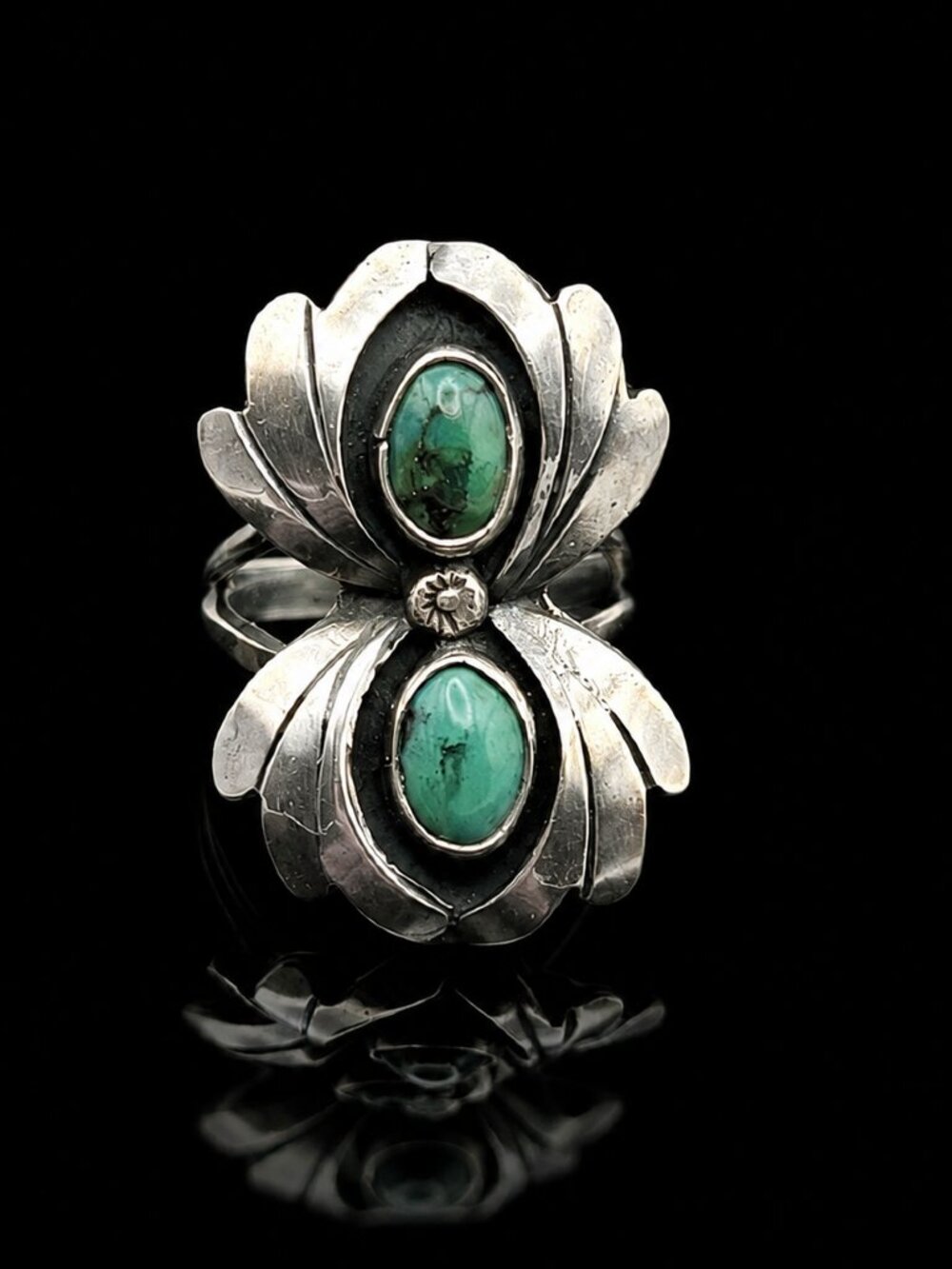 Vintage Navajo Sterling Silver Natural Turquoise Ring Size 4 Pinky Ring